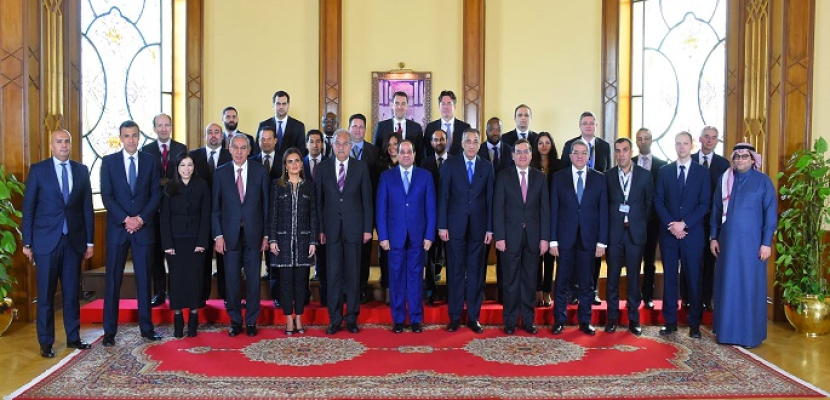 الرئيس السيسى يعرب عن تطلعه لمساهمة صناديق الاستثمار فى دفع التنمية الاقتصادية فى مصر