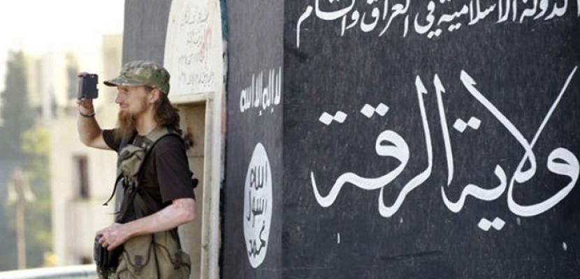 قوات سوريا الديمقراطية تطرد داعش من بلدة غربي الرقة