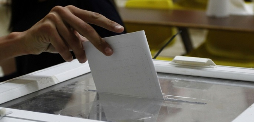 الفلسطينيون يبدأون التصويت فى انتخابات بلدية بالضفة الغربية