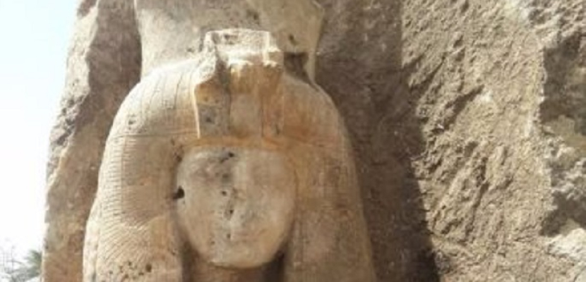 الآثار ترمم تمثال الملكة “تى” تمهيدا لعرضه أمام الزوار فى الأقصر