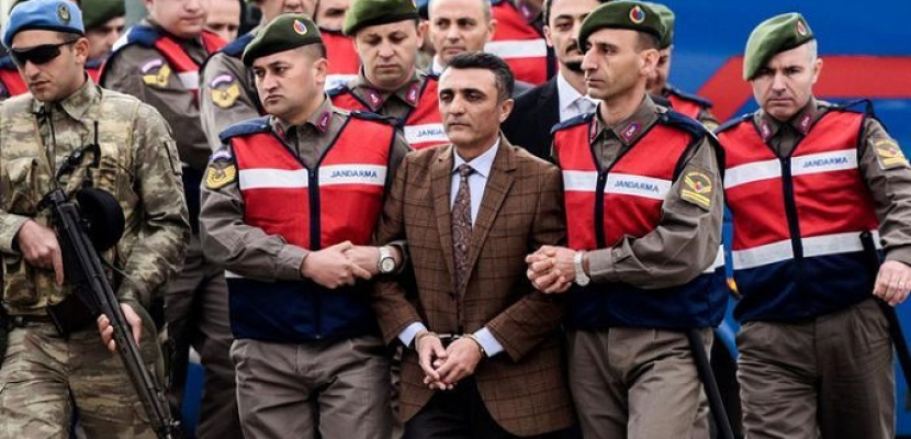 محاكمة أكثر من 200 شخص مشتبه بضلوعهم في محاولة الانقلاب بتركيا