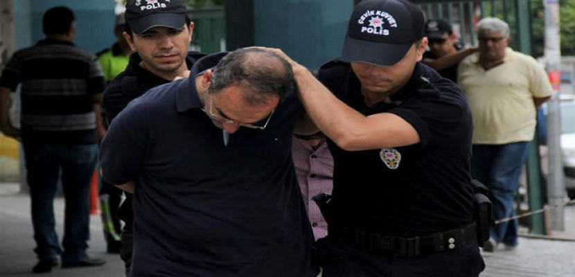 اعتقال 72 موظفا جامعيا في تركيا للتحقيق بشأن الانقلاب الفاشل