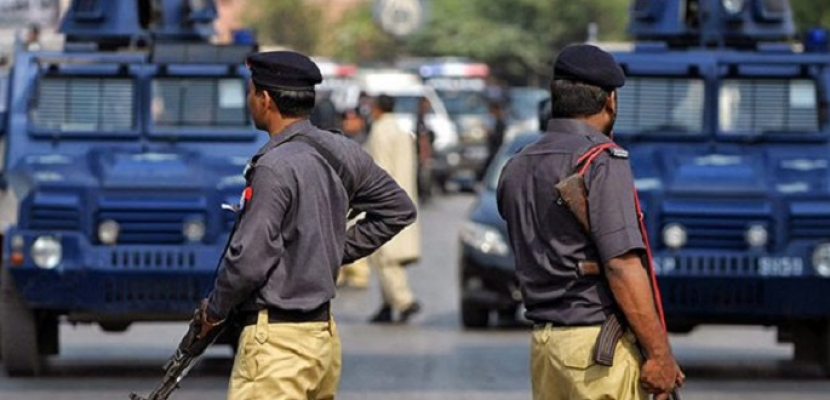 مقتل وإصابة 8 أشخاص في حادث دهس بباكستان