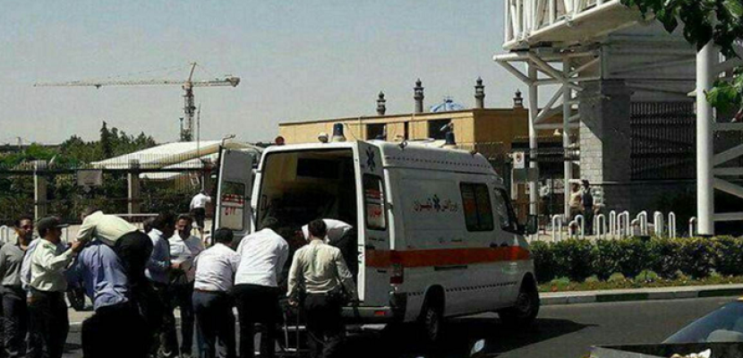 مقتل 12 شخصا وإصابة 42 آخرين في هجمات انتحارية بإيران و داعش تعلن مسئوليتها