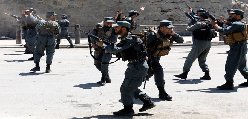 الشرطة الأفغانية تطلق النار في الهواء لتفريق محتجين في كابول