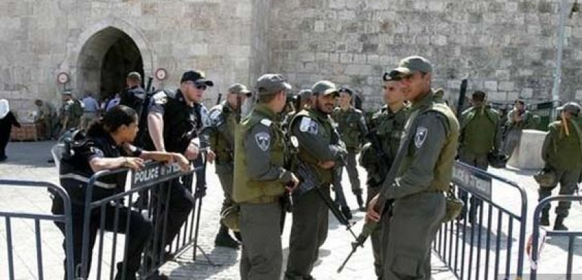 الاحتلال الإسرائيلي يمنع العشرات من فلسطينيي الداخل المحتل من دخول الأقصى