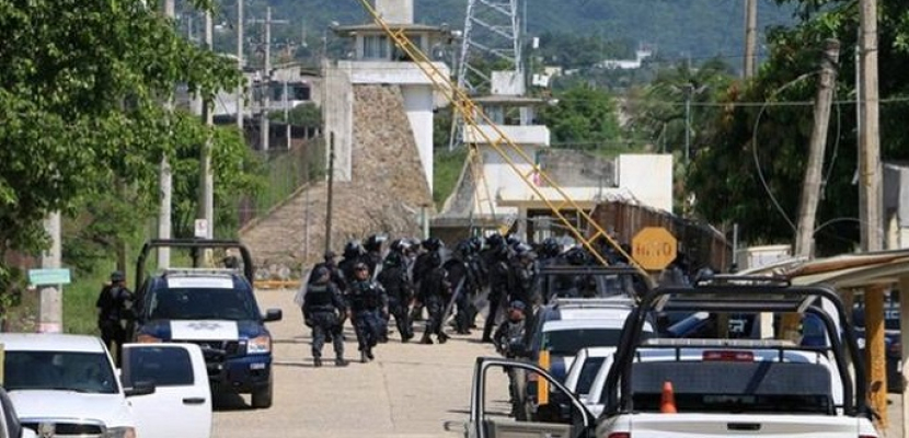 مقتل 28 نزيلا في قتال بين عصابات داخل سجن شديد الحراسة بالمكسيك