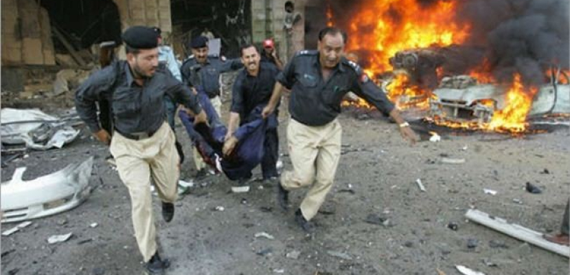 مقتل 4 أشخاص وإصابة 5 في انفجار قنبلة جنوب باكستان