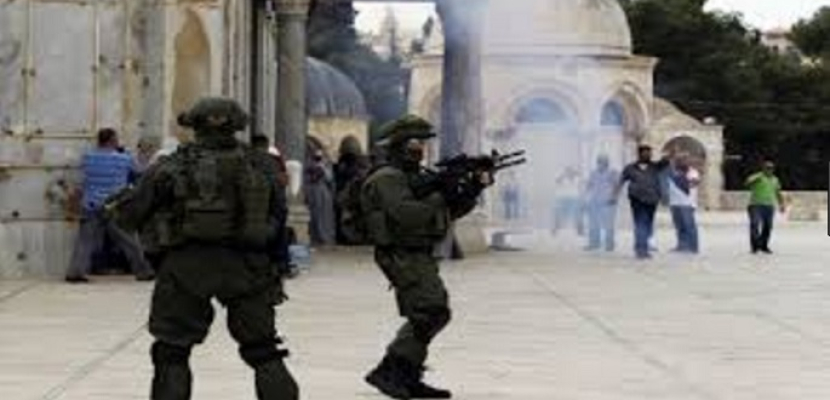 قوات الاحتلال تعتدي على مصلين بالضفة والقدس المحتلة