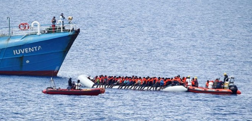 23 قتيلا مهاجرا إثر غرق قاربهم في البحر المتوسط