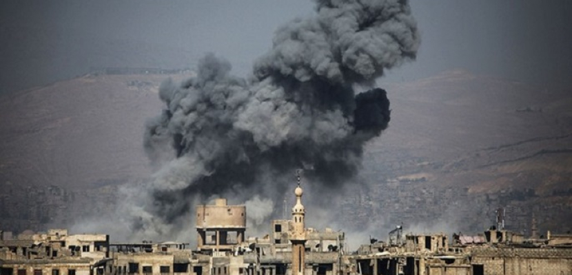 قصف واشتباكات عنيفة في درعا ودير الزور