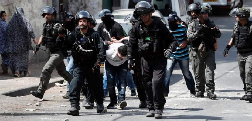 الجيش الإسرائيلى يعتقل 45 فلسطينيا بالضفة الغربية