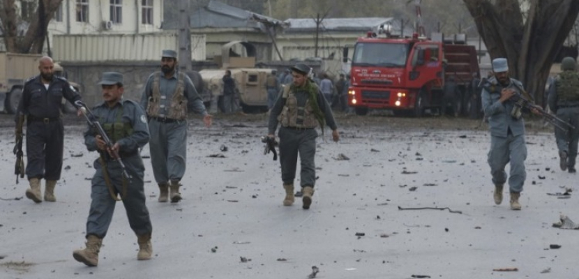 مقتل عشرات من أفراد الشرطة في هجوم لطالبان بغرب أفغانستان