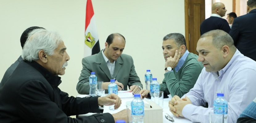 الوفد الأمنى المصرى يجتمع مع محافظ غزة