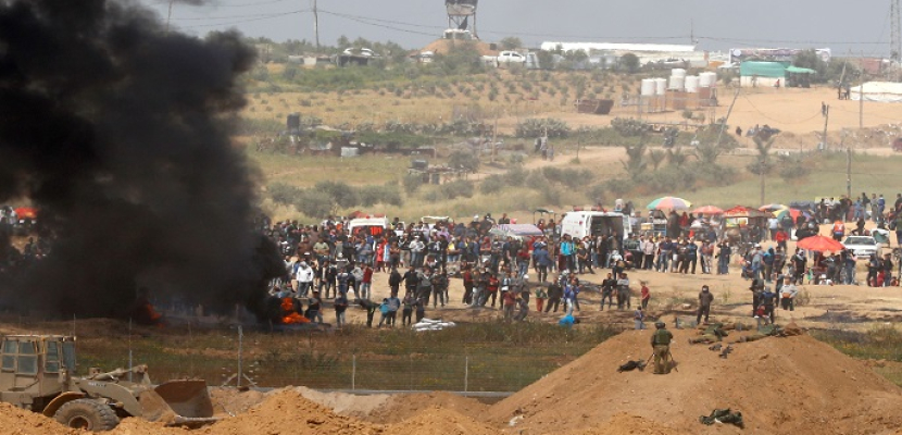 مواجهات بين الفلسطينيين و قوات الاحتلال في الجمعة الثانية لمسيرة العودة