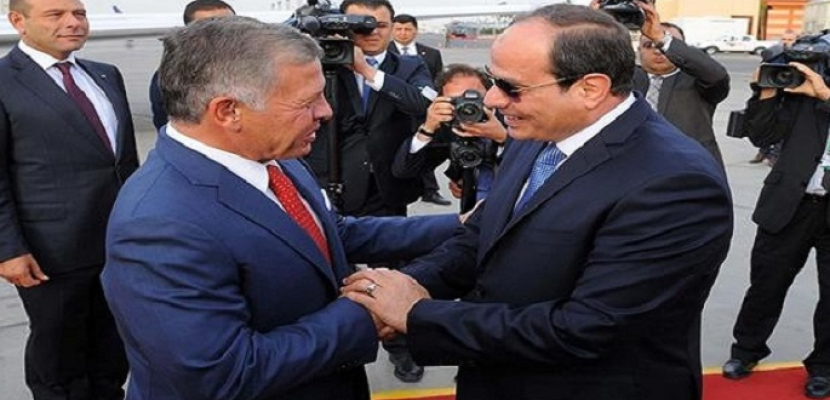 الرئيس السيسي وعاهل الأردن يؤكدان أهمية تضافر الجهود العربية للتصدي لأزمات المنطقة
