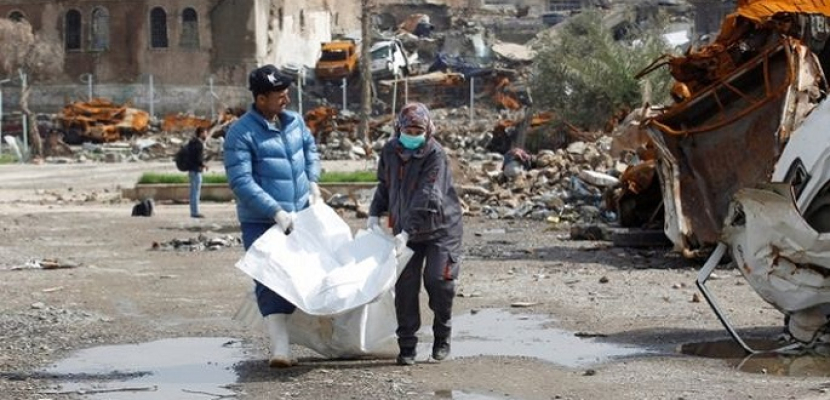 ديلي تلجراف: مدينة الموصل المحطمة تبحث عن جثث قتلاها