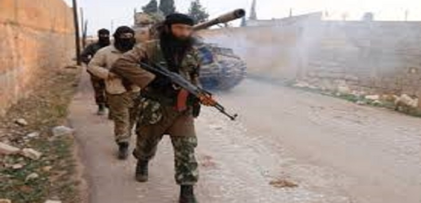 “سكاي نيوز”:داعش يستعيد السيطرة على حقل “الصيجان” النفطي في دير الزور