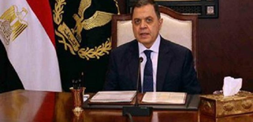 وزير الداخلية يهنئ الرئيس السيسي بعيد تحرير سيناء