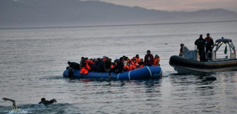 خفر السواحل: غرق زورق لاجئين قبالة تركيا ومقتل تسعة