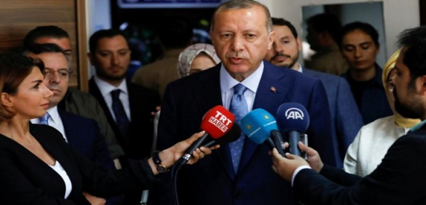 إردوغان: واشنطن حددت لتركيا مهلة للإفراج عن القس الأمريكي