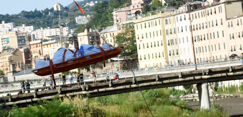 ارتفاع عدد ضحايا انهيار جسر جنوة بإيطاليا إلى 35 شخصا
