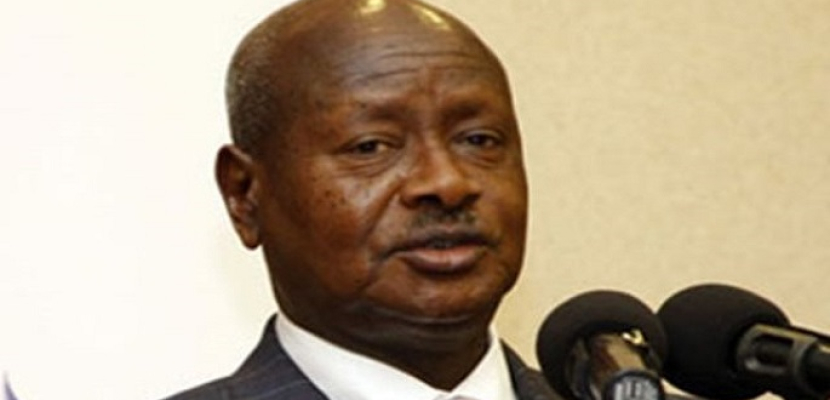 اعتقال 3 أعضاء في برلمان أوغندا بعد رشق موكب موسيفيني بالحجارة
