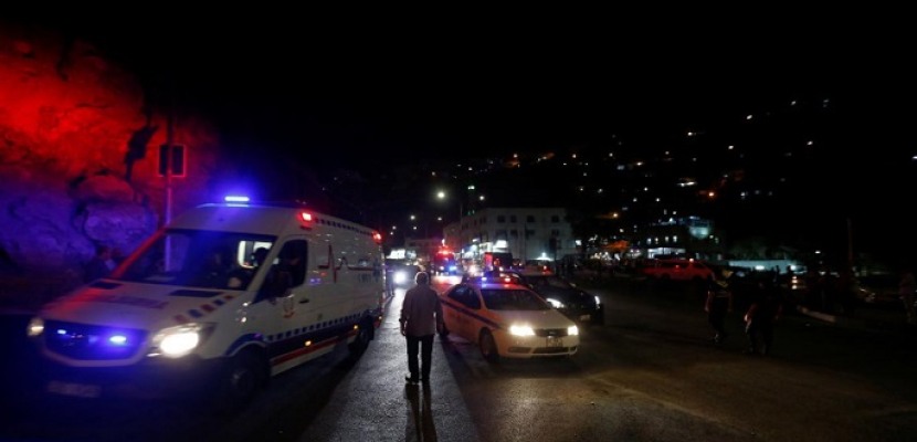 مقتل 4 أفراد أمن و3 مسلحين على الأقل في عملية أمنية بمدينة السلط بالأردن