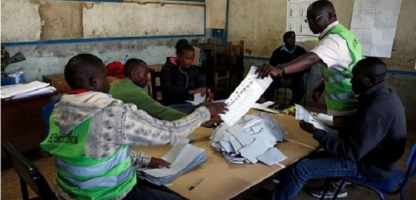بدء فرز الأصوات في جولة الاعادة بالانتخابات الرئاسية في مالي