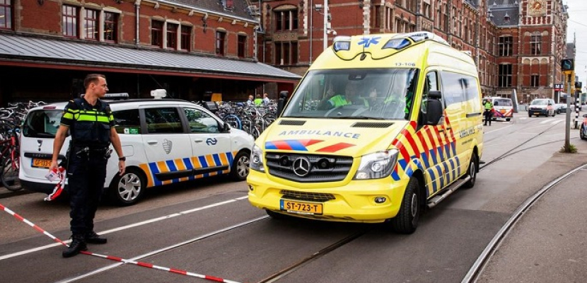 الشرطة الهولندية : المشتبه به في حادث الطعن بأمستردام أفغاني عمره 19 عاما