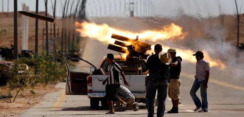 اشتباكات عنيفة بين الجيش الوطنى الليبى وميليشيات الوفاق جنوب طرابلس