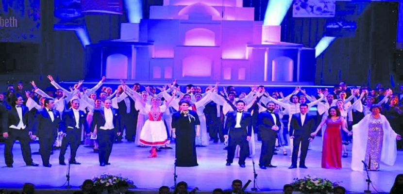 انطلاق احتفالية “ثلاثون عاماً من الفن والإبداع” بدار الأوبرا بحضور وزيرة الثقافة