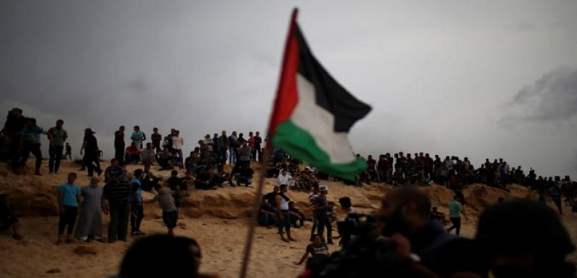 إصابة 10 فلسطينيين خلال استهداف الاحتلال الإسرائيلي للمسيرات السلمية شرق قطاع غزة