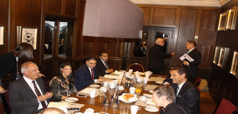 الدكتورة رانيا المشاط تلتقى الرئيس التنفيذي لمجموعة توماس كوك العالمية