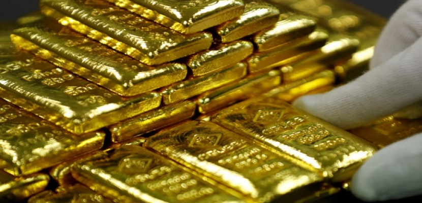 الذهب يرتفع بفعل ضغوط على الدولار