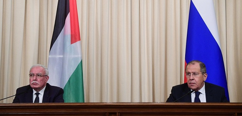لافروف: إسرائيل غير مستعدة للاتفاق على موعد لعقد لقاء بين عباس ونتنياهو