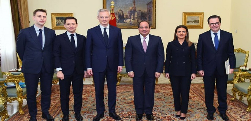 بالصور.. الرئيس السيسي يؤكد أولوية ملف التعاون الاقتصادي والتجاري بين مصر وفرنسا