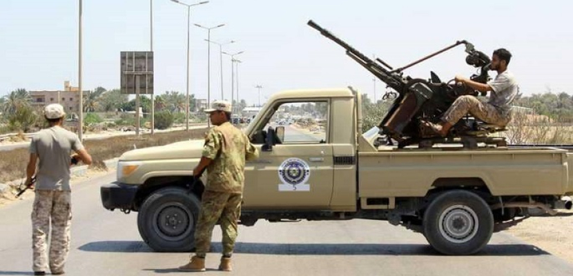 الجيش الليبي يبدأ هجوماً على محور طريق المطار ويدمر 3 آليات للميليشيات