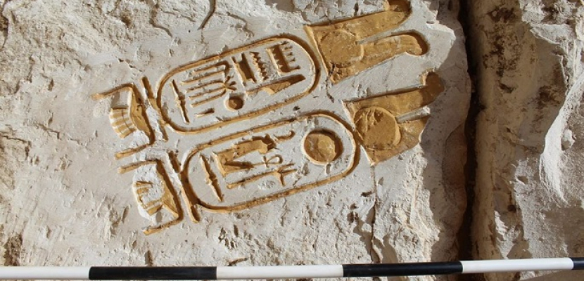 بالصور.. الآثار: الكشف عن البهو الملكي لرمسيس الثاني وأحجار (لوحات) تأسيس معبده بأبيدوس