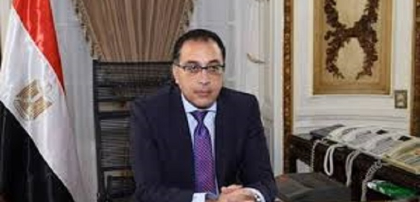رئيس الوزراء يفتتح مضمار الهجن خلال احتفالات الذكرى الـ37 لتحرير سيناء