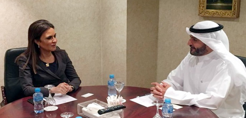 بالصور .. رئيس هيئة الاستثمار الكويتية يبحث مع وزيرة الاستثمار تعزيز التعاون الثنائى