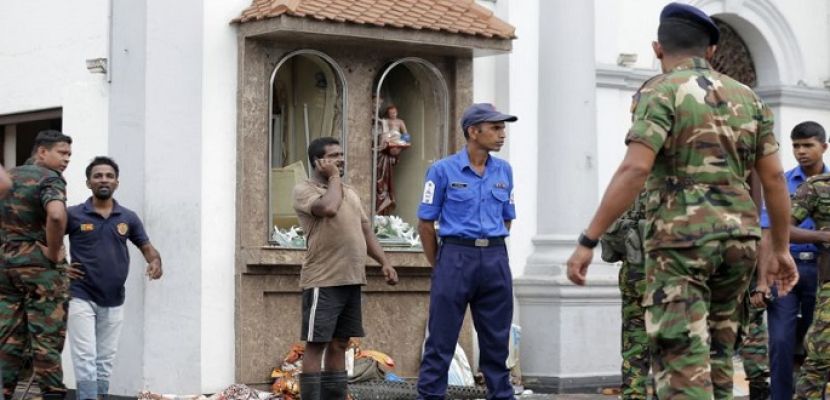 الجارديان البريطانية : مخابرات سريلانكا حذرت من هجوم “انتحارى” قبل أيام من هجمات الأحد