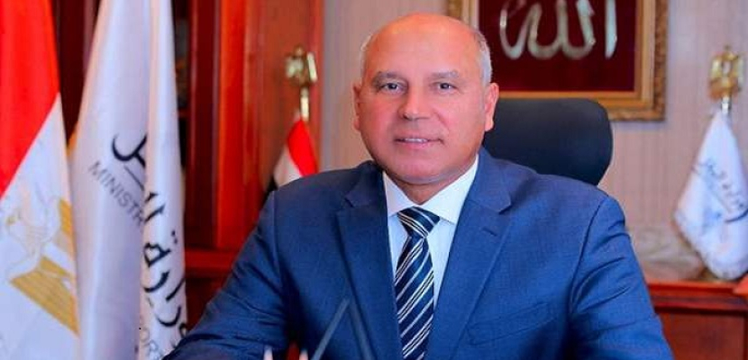 وزير النقل يتفقد محطة سيدي جابر بالإسكندرية والميناء البحري