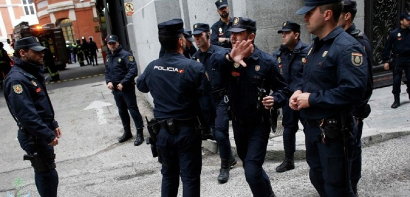 الشرطة الإسبانية تعتقل 9 انفصاليين لتخطيطهم لأعمال عنف