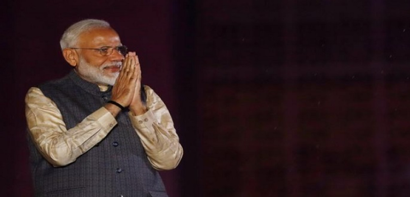 مودي يبدأ محادثات تشكيل حكومة الهند الجديدة بعد فوز ساحق في الانتخابات