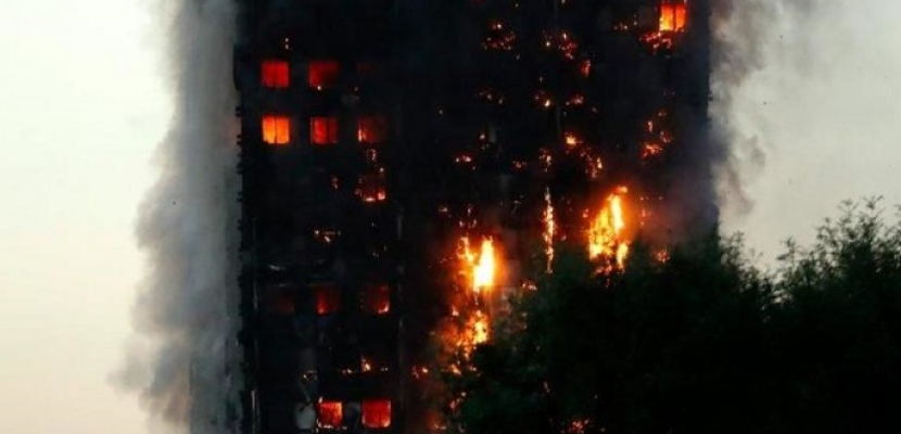 نشوب حريق بمجمع سكني في لندن.. ولا تقارير عن وقوع مصابين حتى الآن