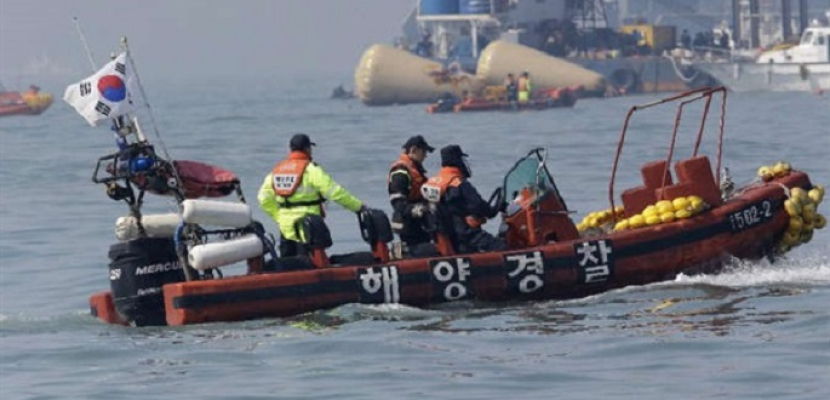 كوريا الشمالية تفرج عن صياديين من كوريا الجنوبية بعد احتجازهم 11 يوما