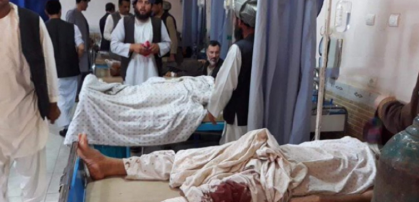 مقتل وإصابة 40 مدنيًا إثر سقوط قذيفة صاروخية على سوق شمال أفغانستان