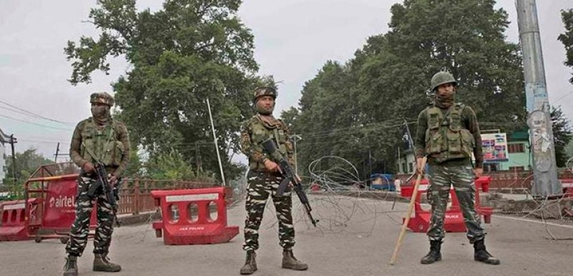 الشرطة الهندية : قتيلان بتبادل لإطلاق النار في كشمير