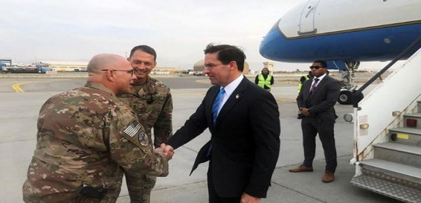 وزير الدفاع الأمريكى يصل بغداد فى زيارة مفاجئة على خلفية سحب القوات من سوريا وادخالها العراق
